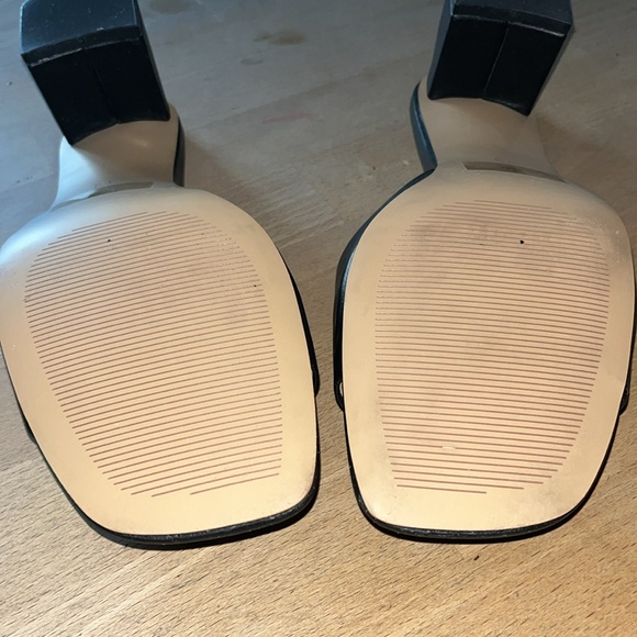 Leather Slides Like New - Picture 12 of 12